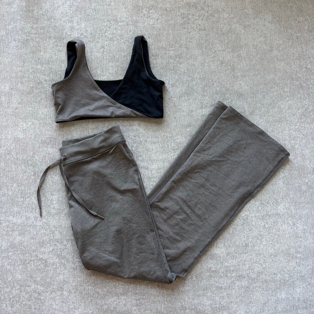 Vuori Wide Leg Pants in Heather Gray with Black Reversible Bralette